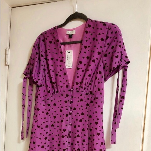 Purple BEAUTY 💜 💜💜 Delfi collective purple 💜Yvette dress. - Picture 4 of 7